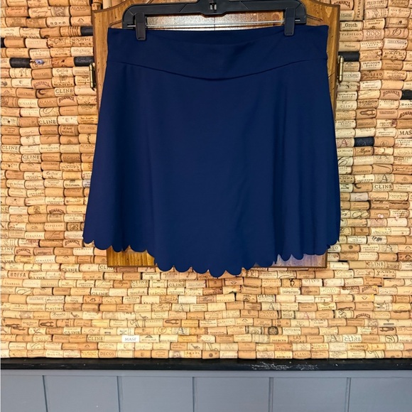 J. Crew Active navy skort with scalloped hem size XL - Picture 2 of 7